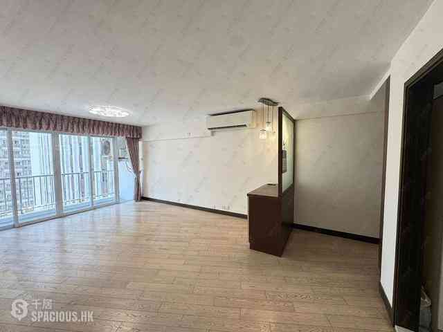 Wan Chai - Phoenix Court Block 1 16