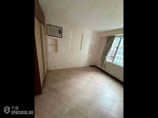 Wan Chai - Phoenix Court Block 1 19