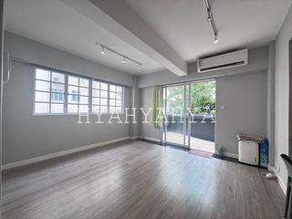 Central - 68 Hollywood Road 03