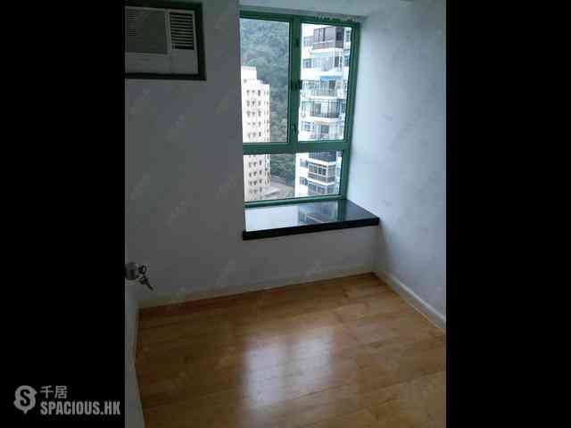 Wan Chai - Royal Court 02