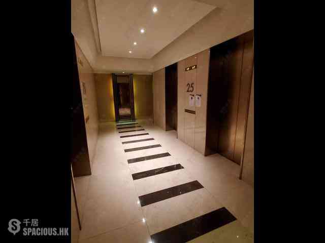 Sai Ying Pun - Island Crest Block 2 04