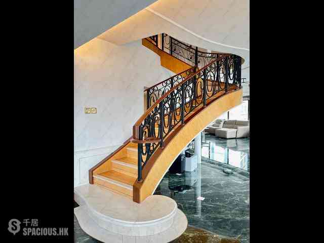 Mid Levels Central - Century Tower Tower 1 16