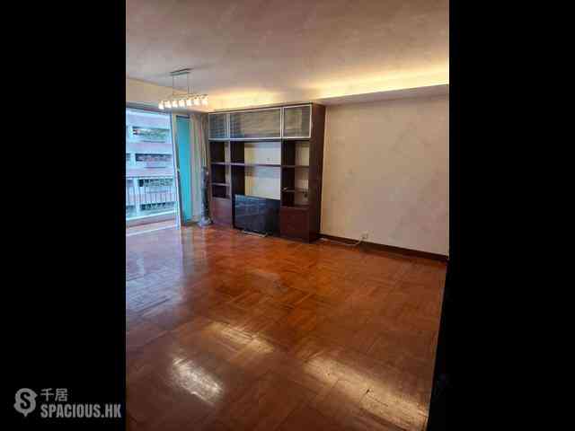 Wan Chai - Phoenix Court Block 5 06