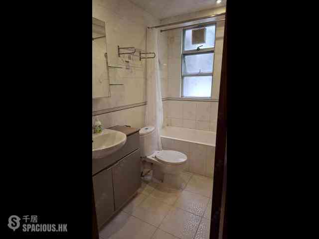Wan Chai - Phoenix Court Block 5 10