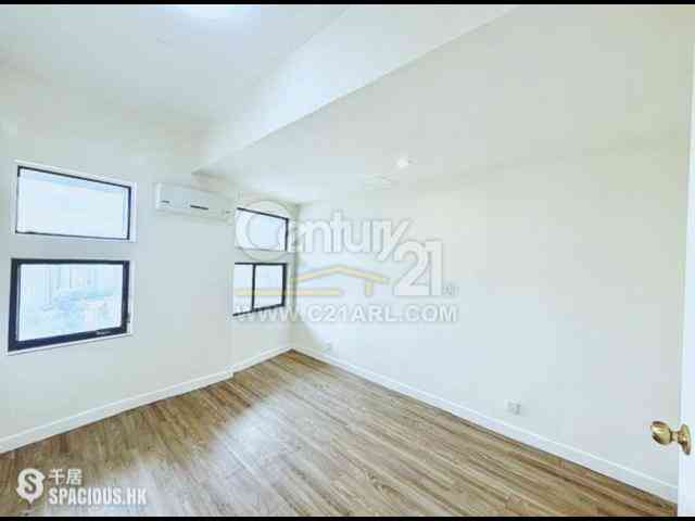 Mid Levels Central - Birchwood Place 08