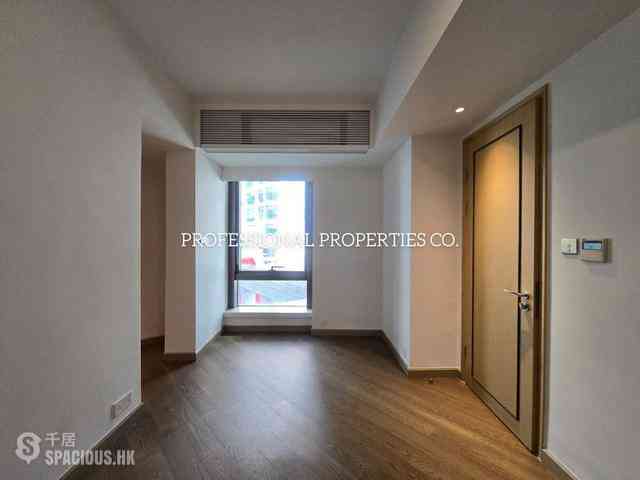 Mid Levels Central - 3, MacDonnell Road 08