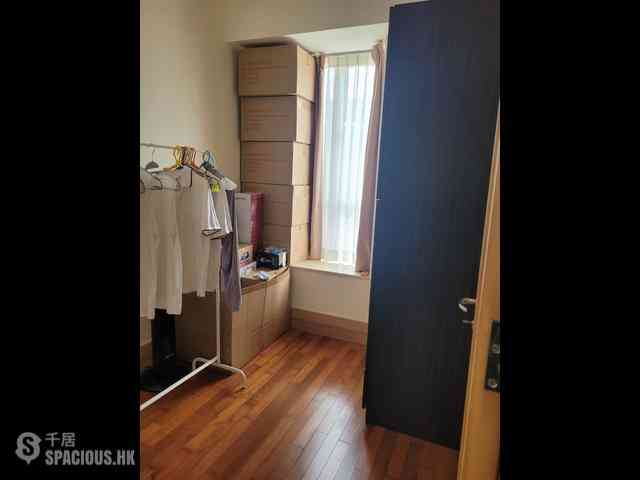 Quarry Bay - The Orchards Block 1 04