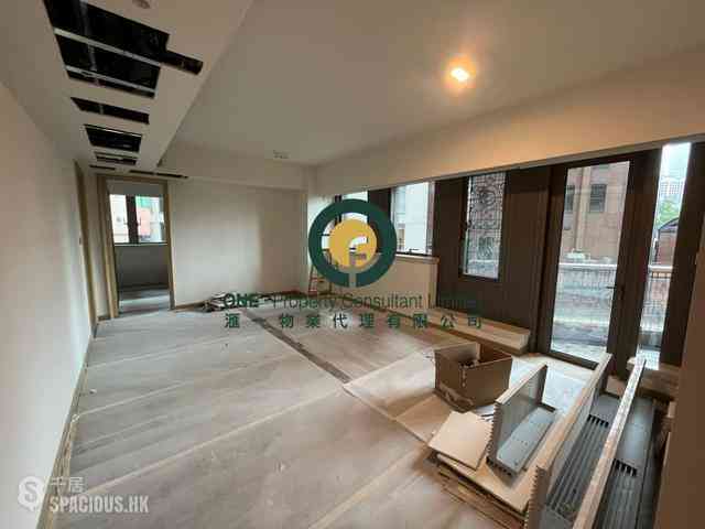Mid Levels Central - 3, MacDonnell Road 01