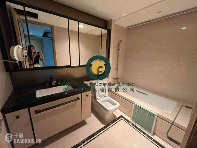 Mid Levels Central - 3, MacDonnell Road 07