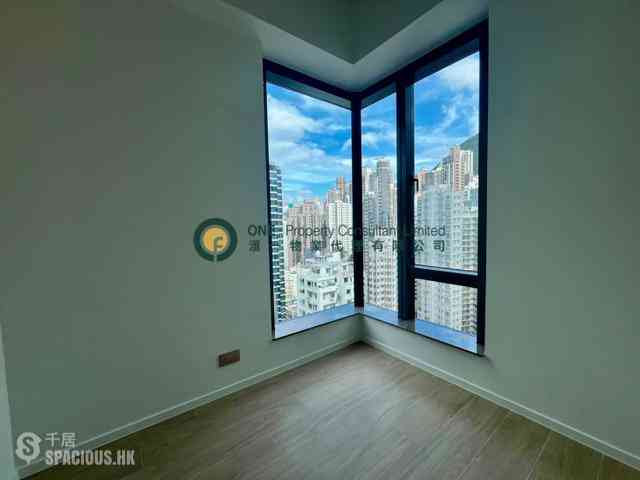 Sai Ying Pun - Des Voeux W Residence 07