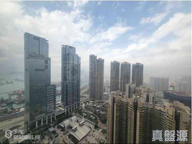 西九龙 - 凯旋门 摩天阁 (1座) 01