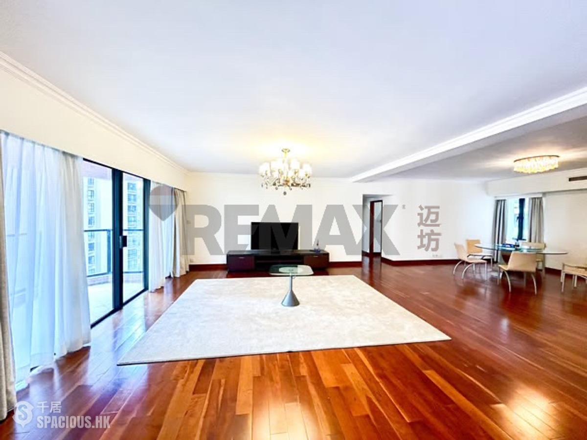 Mid Levels Central - Estoril Court 01