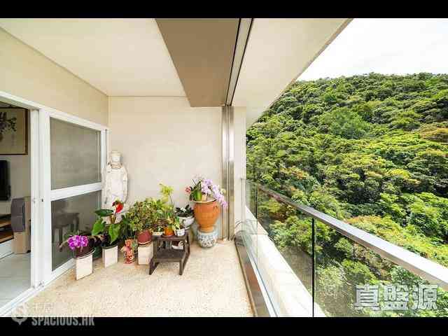 Repulse Bay - Sea Cliff Mansions 14