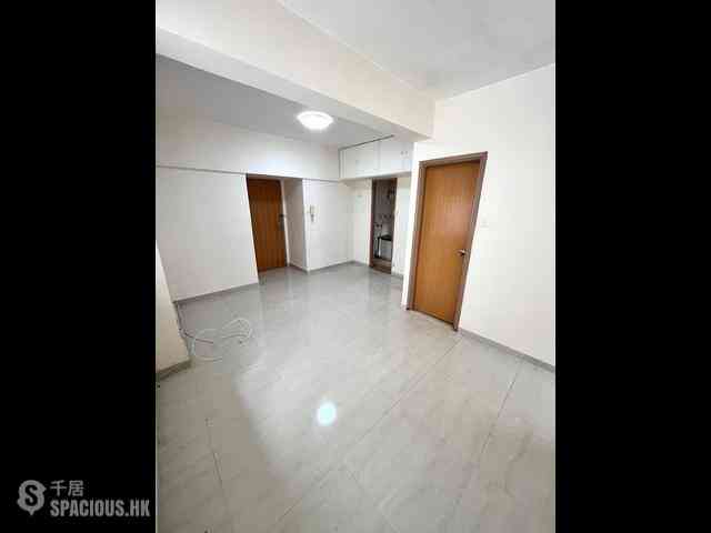 Tin Hau - Hing Hon Building 09