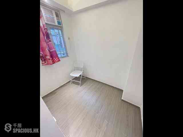 Mong Kok - Wing Fook Building 02
