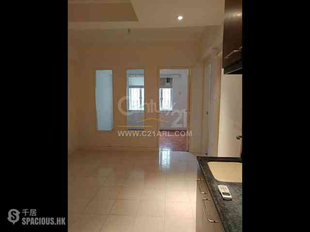 Mid Levels Central - Kam Fai Mansion 04