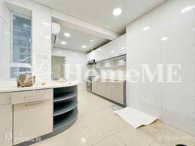 Mid Levels Central - Pine Court 07