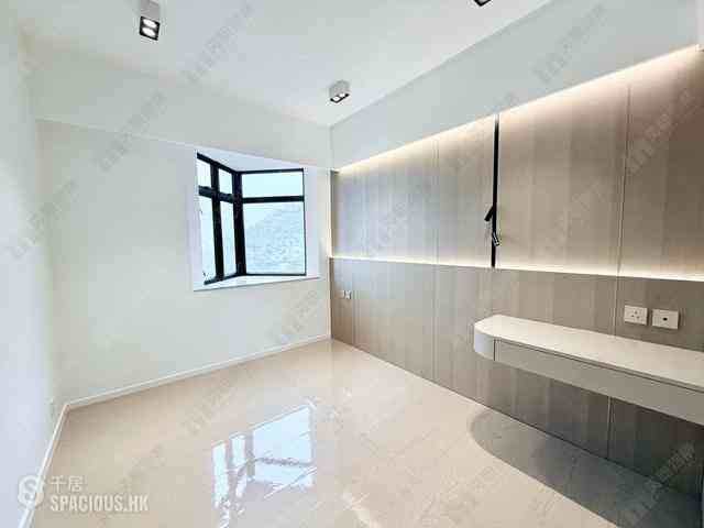 Mid Levels East - Bamboo Grove 06
