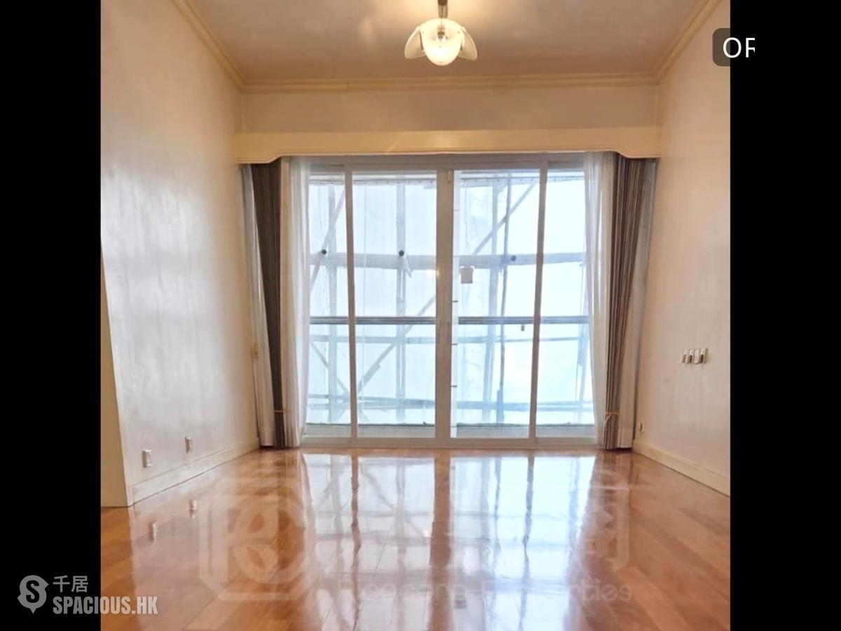 Braemar Hill - Tempo Court 01