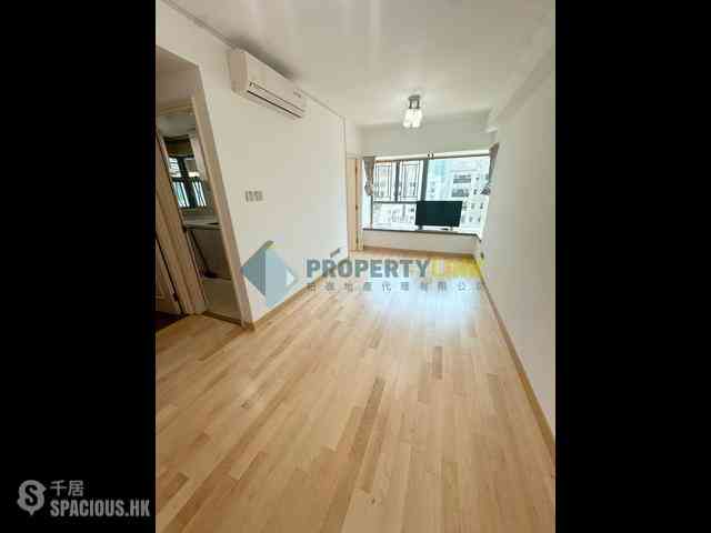 Sheung Wan - Queen's Terrace 01