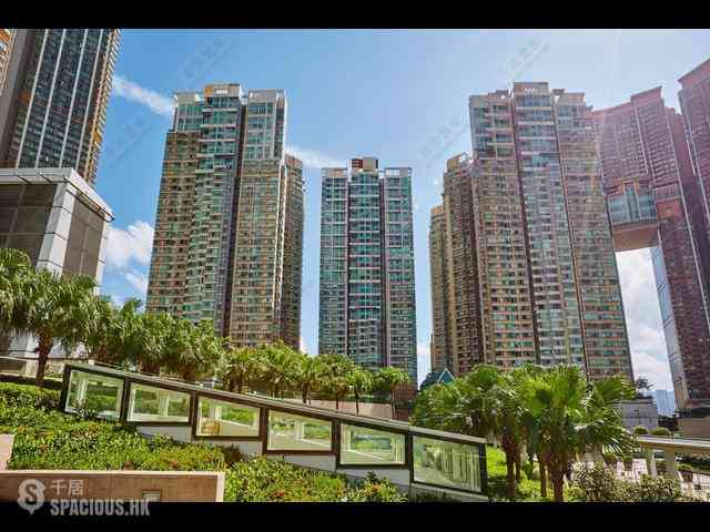 West Kowloon - The Waterfront Phase 1 Block 1 01
