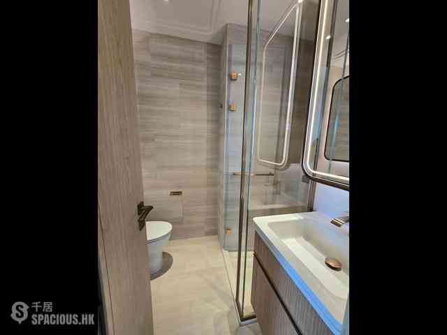 Sai Ying Pun - Upper Manor 09