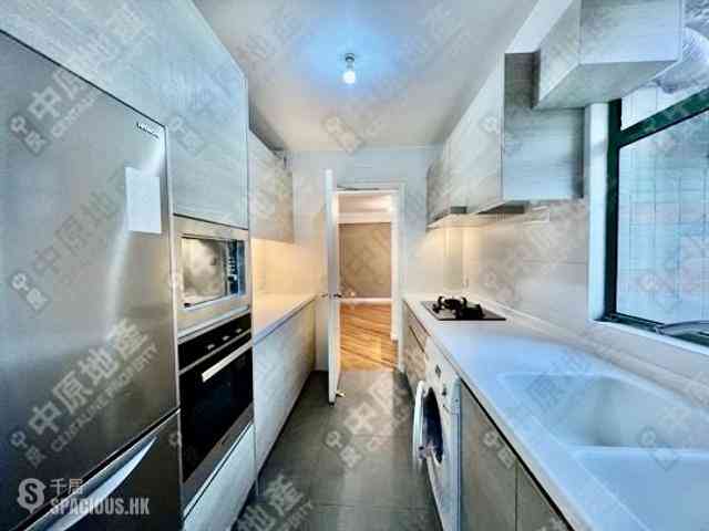 Mid Levels Central - Robinson Place 04