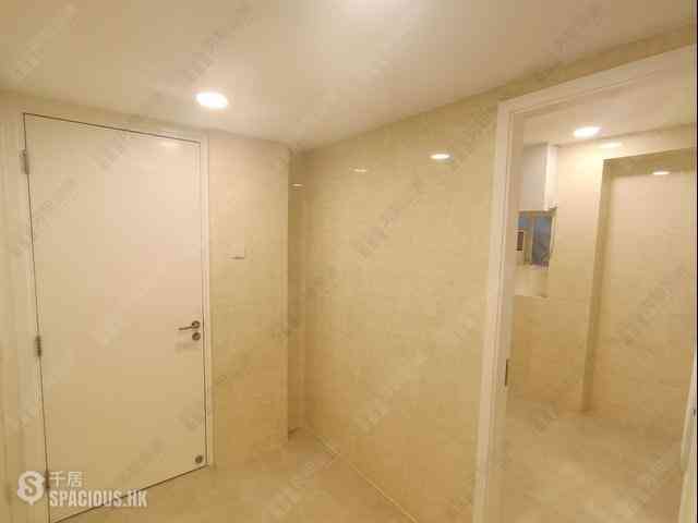 Mid Levels Central - Kam Yuen Mansion 08