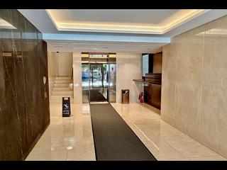 Mid Levels Central - Kam Yuen Mansion 04