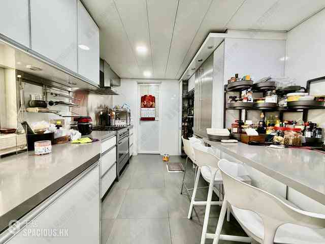 Mid Levels Central - Kam Yuen Mansion 02
