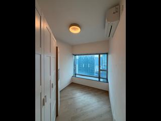 West Kowloon - Sorrento Phase 2 Block 2 03