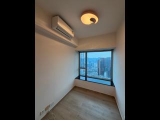 West Kowloon - Sorrento Phase 2 Block 2 04