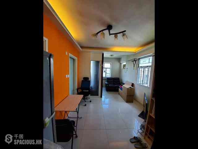 Shau Kei Wan - Hong Wah Mansion Block 2 06