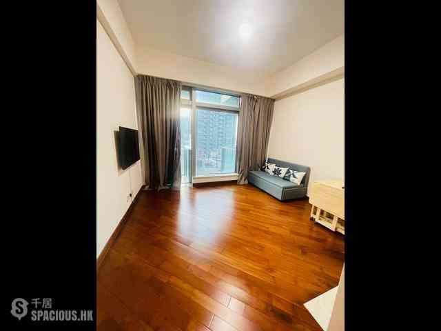 Wan Chai - The Avenue Phase 2 Block 2 01