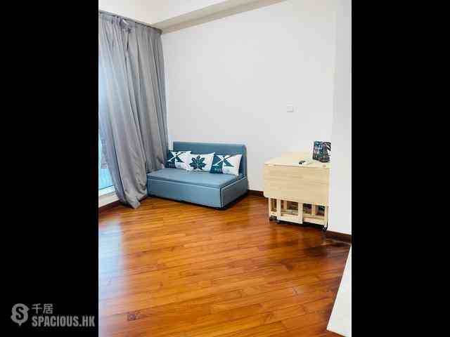 Wan Chai - The Avenue Phase 2 Block 2 07