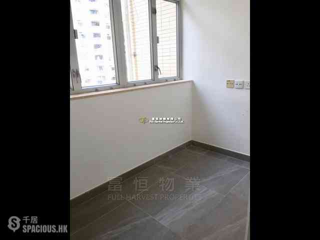 跑馬地 - 金鞍大廈 17