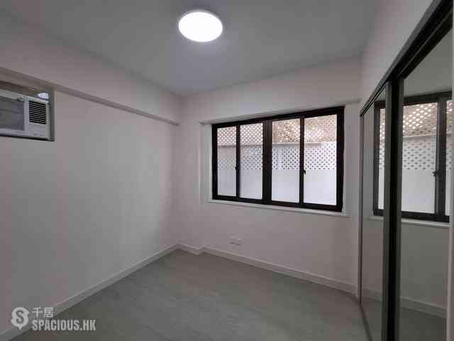 Pok Fu Lam - Baguio Villa Block 33 05