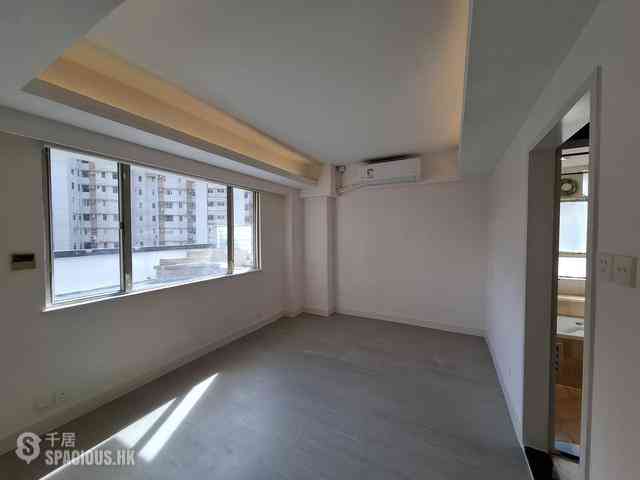 Pok Fu Lam - Baguio Villa Block 33 07