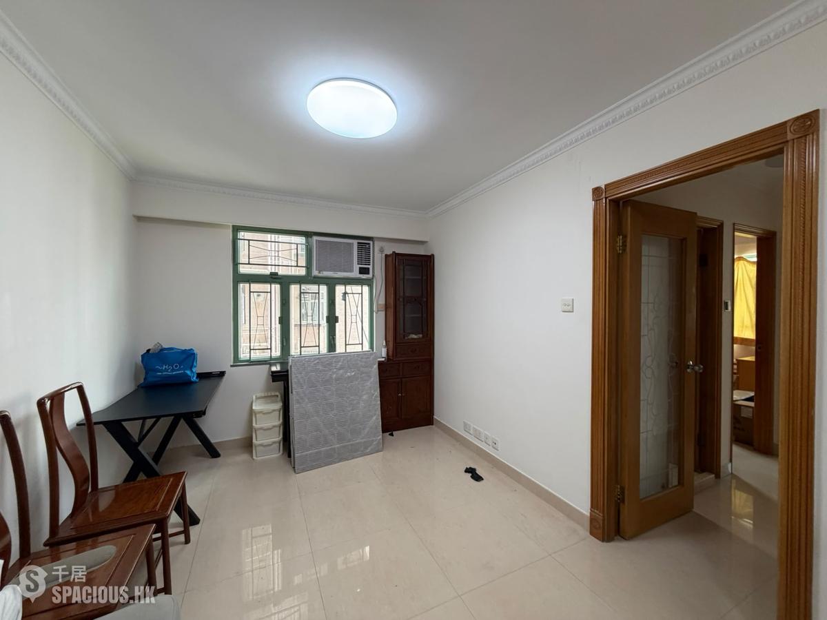 Shek Tong Tsui - Sun Court 01