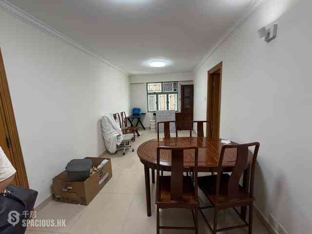 Shek Tong Tsui - Sun Court 05