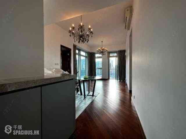 Wan Chai - The Avenue Phase 2 03