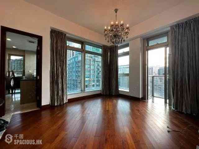 Wan Chai - The Avenue Phase 2 02