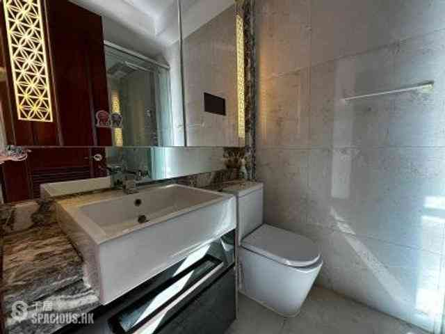 Wan Chai - The Avenue Phase 2 07