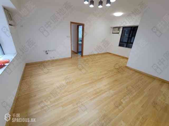 Mid Levels Central - Robinson Heights Block 3 06