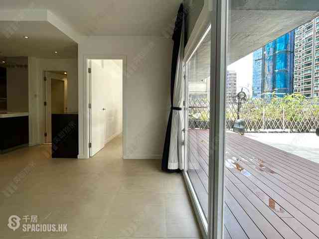 Mid Levels Central - Robinson Crest 04