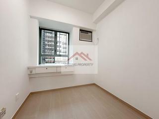 Sheung Wan - Queen's Terrace 06