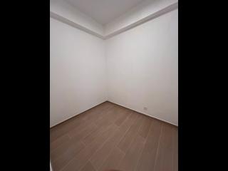 Tai Kok Tsui - Lai Tong Building Block B 05
