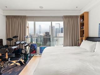Mid Levels Central - Bo Kwong Apartments 10