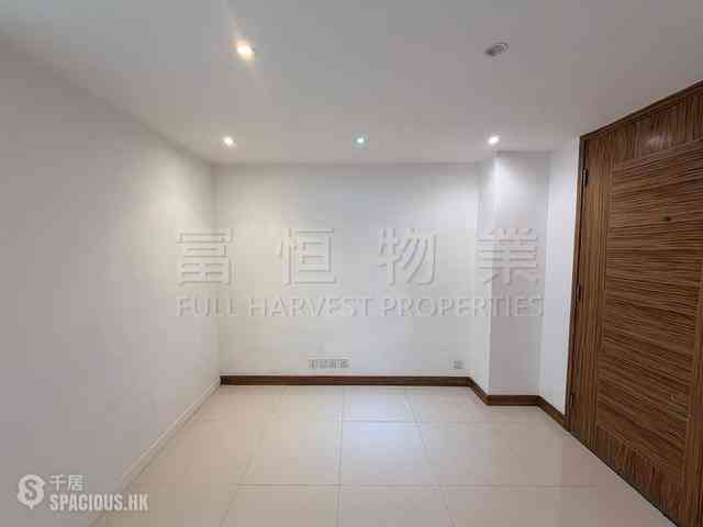 Happy Valley - King Cheung Mansions 03