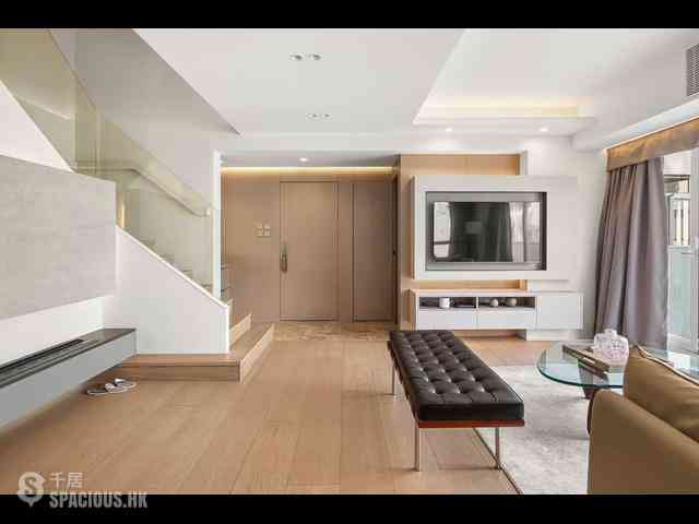 Mid Levels Central - Elegant Terrace Block 1 06